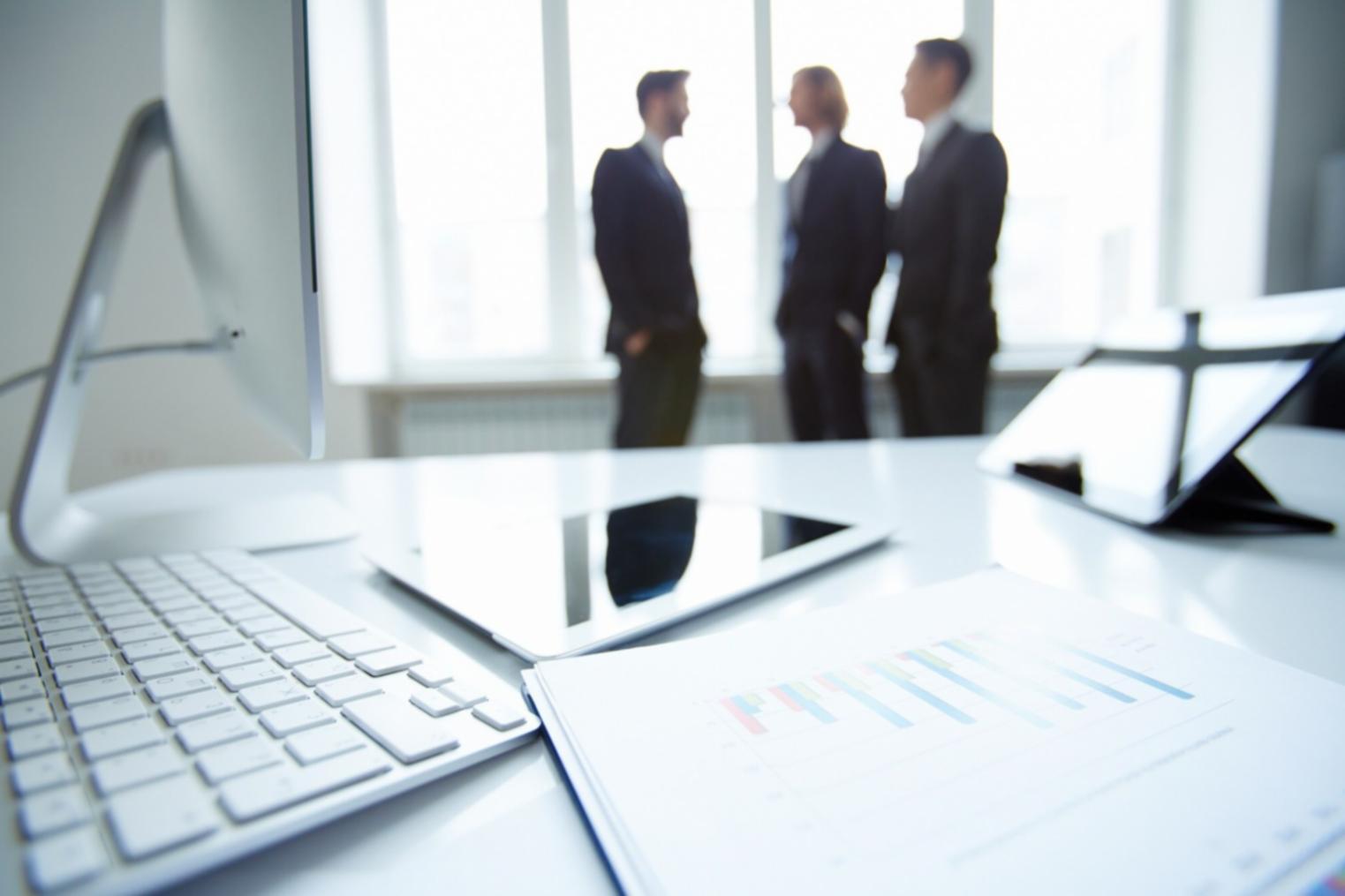 Interface d'analyse financière montrant des graphiques de performance